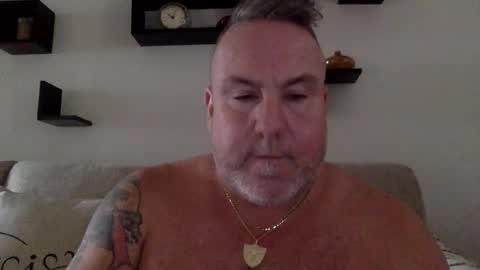 banana5289 online show from December 8, 2024, 3:02 pm