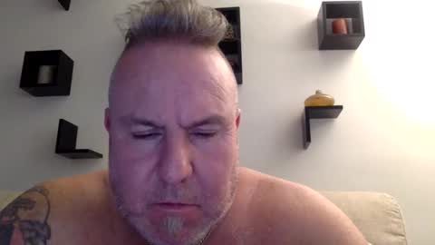 banana5289 online show from March 18, 2026, 7:28 pm