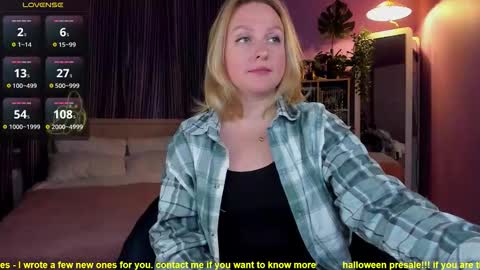 Snapshot of bananarum chatting on October 6, 2025, 1:41 pm Allie online show from October 6, 2025, 1:41 pm