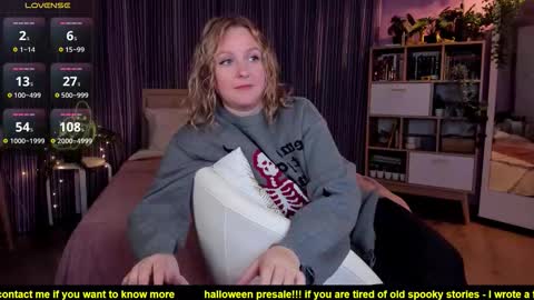 Snapshot of bananarum chatting on October 18, 2025, 5:46 pm Allie online show from October 18, 2025, 5:46 pm