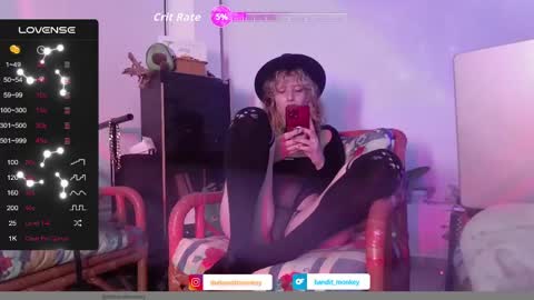 V E R O N I C A online show from April 30, 2026, 2:51 am