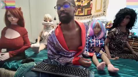 Snapshot of bandohusbando chatting on January 21, 2025, 11:02 pm Bando Husbando online show from January 21, 2025, 11:02 pm