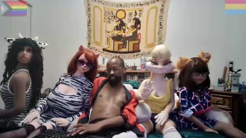 Snapshot of bandohusbando chatting on February 1, 2025, 1:55 am Bando Husbando online show from February 1, 2025, 1:55 am