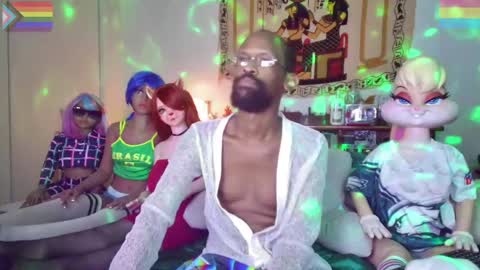 Snapshot of bandohusbando chatting on February 11, 2025, 12:59 am Bando Husbando online show from February 11, 2025, 12:59 am