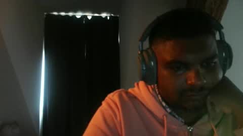 Snapshot of bandusrilanka200 chatting on October 19, 2025, 10:49 am bandusrilanka200 online show from October 19, 2025, 10:49 am