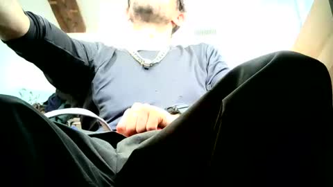 Snapshot of banginondadrumsalldaylong chatting on September 29, 2025, 4:23 pm banginondadrumsalldaylong online show from September 29, 2025, 4:23 pm