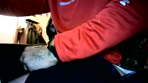 Snapshot of banginondadrumsalldaylong chatting on October 18, 2025, 3:09 am banginondadrumsalldaylong online show from October 18, 2025, 3:09 am