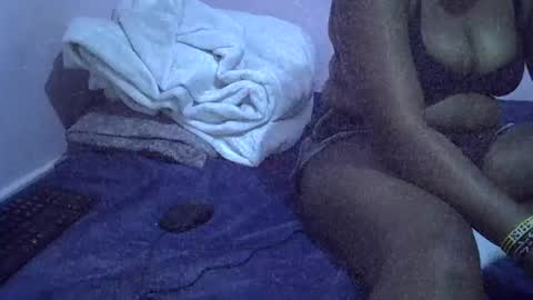 Snapshot of bantubaby chatting on November 24, 2025, 7:13 pm bantubaby online show from November 24, 2025, 7:13 pm