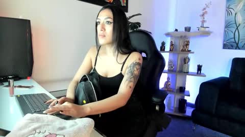 Snapshot of baphy_baby chatting on October 15, 2025, 7:25 pm Gabi  online show from October 15, 2025, 7:25 pm