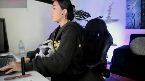 Gabi  online show from March 20, 2026, 11:37 am