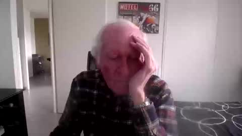 barbapapa73508870 online show from February 22, 2025, 3:25 pm