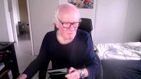 barbapapa73508870 online show from February 23, 2025, 7:33 am