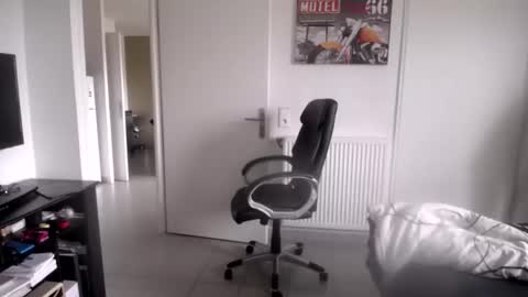 barbapapa73508870 online show from February 27, 2025, 8:39 am