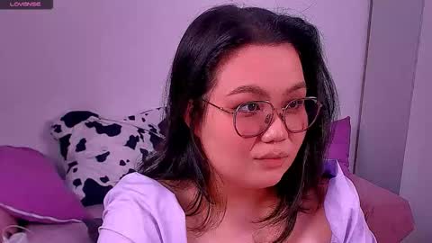 Barbie Kim online show from October 19, 2025, 6:19 pm