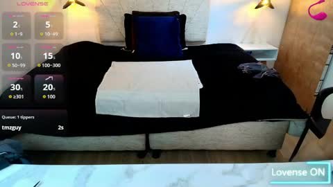 Snapshot of barbara_fox__ chatting on June 2, 2026, 12:07 pm B A R B A R A online show from June 2, 2026, 12:07 pm
