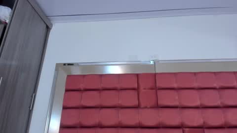 Snapshot of barbaraknox_ chatting on January 14, 2025, 3:15 pm Barbara online show from January 14, 2025, 3:15 pm