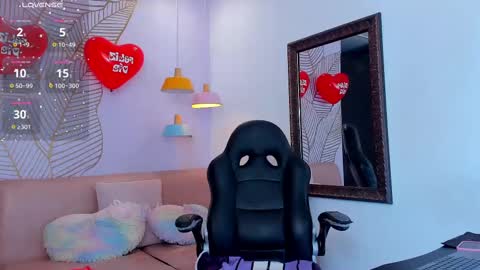 Snapshot of barbaraknox_ chatting on February 15, 2025, 12:37 am Barbara online show from February 15, 2025, 12:37 am