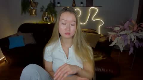 Snapshot of barbaramiles chatting on September 15, 2025, 10:04 am Barbara online show from September 15, 2025, 10:04 am