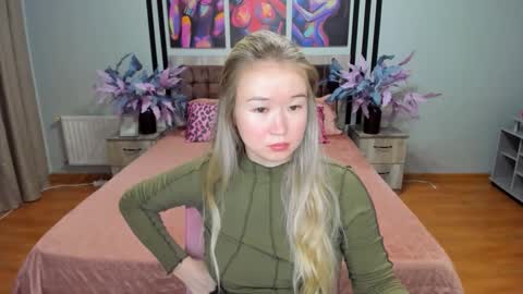 Snapshot of barbaramiles chatting on September 26, 2025, 9:57 am Barbara online show from September 26, 2025, 9:57 am