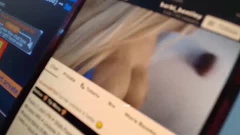 Snapshot of barbi_bentley chatting on January 22, 2025, 10:29 am Barbi Bentley online show from January 22, 2025, 10:29 am