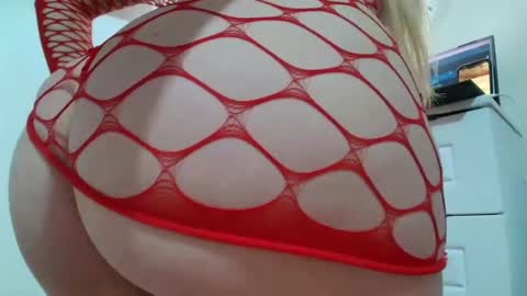 Snapshot of barbi_bentley chatting on February 17, 2025, 7:47 am Barbi Bentley online show from February 17, 2025, 7:47 am