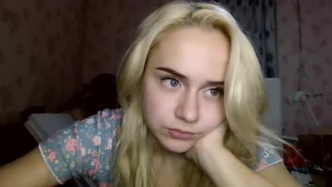 barbie___girl online show from November 16, 2025, 3:17 pm