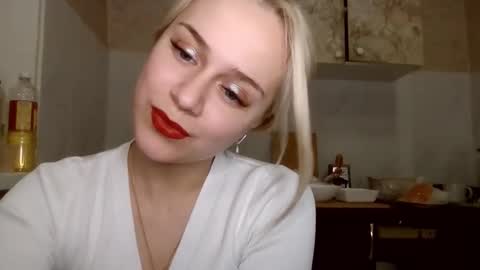 barbie___girl online show from February 5, 2026, 7:29 pm