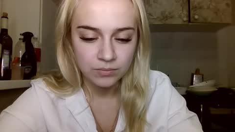 barbie___girl online show from February 13, 2026, 7:21 pm