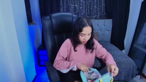 valentina online show from September 19, 2025, 10:43 pm