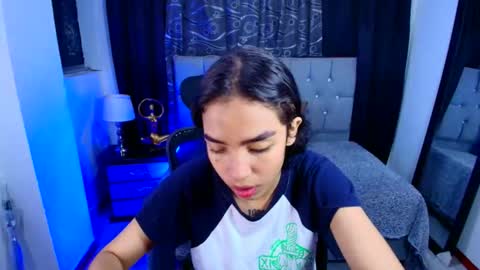 valentina online show from October 21, 2025, 9:59 pm