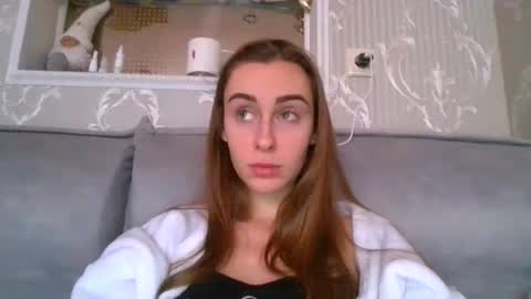 Snapshot of barbie_giirls_ chatting on February 26, 2025, 11:09 am Kate online show from February 26, 2025, 11:09 am