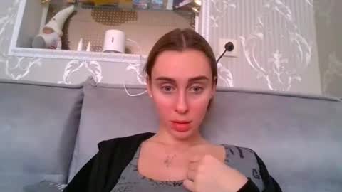 Snapshot of barbie_giirls_ chatting on March 6, 2025, 11:36 am Kate online show from March 6, 2025, 11:36 am