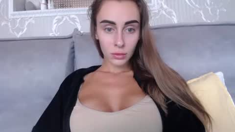 Snapshot of barbie_giirls_ chatting on September 18, 2025, 9:22 am Kate online show from September 18, 2025, 9:22 am