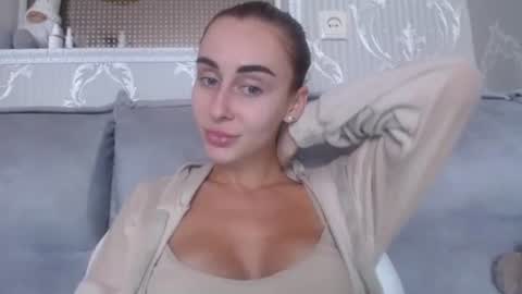 Snapshot of barbie_giirls_ chatting on September 22, 2025, 9:11 am Kate online show from September 22, 2025, 9:11 am