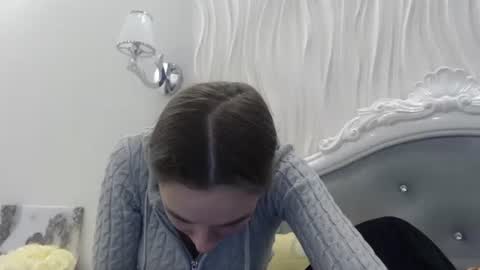 Kate online show from December 3, 2025, 9:13 pm