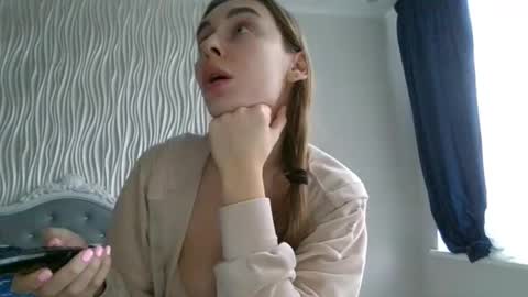 Snapshot of barbie_giirls_ chatting on February 18, 2026, 11:50 am Kate online show from February 18, 2026, 11:50 am