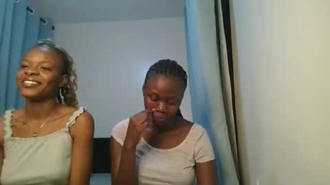 Snapshot of barbie_queen2 chatting on March 28, 2026, 11:15 pm queen online show from March 28, 2026, 11:15 pm