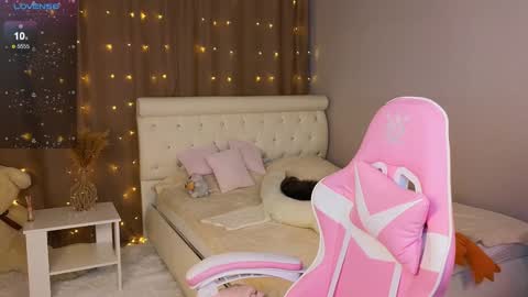Snapshot of barbiee_b chatting on December 10, 2024, 4:45 am Stacy online show from December 10, 2024, 4:45 am
