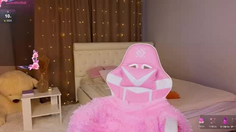 Snapshot of barbiee_b chatting on February 4, 2025, 2:49 am Stacy online show from February 4, 2025, 2:49 am