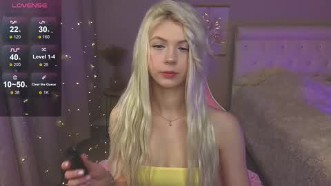 Stacy online show from December 15, 2025, 3:33 am