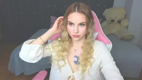 Eva online show from May 11, 2026, 4:04 pm