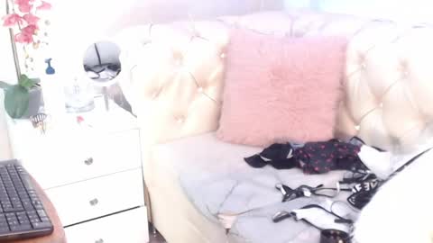 Snapshot of barbiefox_ chatting on June 8, 2026, 12:03 am barbiefox_ online show from June 8, 2026, 12:03 am
