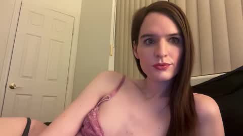 Snapshot of barbiejules chatting on February 6, 2025, 4:21 am BarbieJules online show from February 6, 2025, 4:21 am