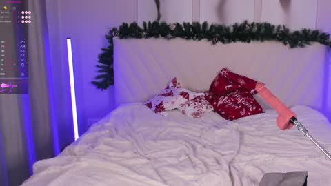  Emma online show from December 14, 2024, 11:45 pm