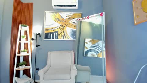 Luna online show from March 7, 2026, 5:54 pm