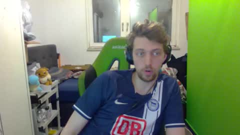 Snapshot of barca200 chatting on February 21, 2025, 6:48 pm barca200 online show from February 21, 2025, 6:48 pm