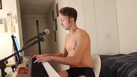 BareBritPianist online show from October 3, 2025, 4:04 pm