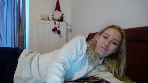 Lena online show from December 20, 2024, 7:44 am