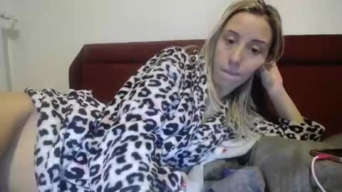 Lena online show from February 25, 2025, 7:47 pm