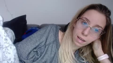 Lena online show from March 27, 2026, 7:25 am